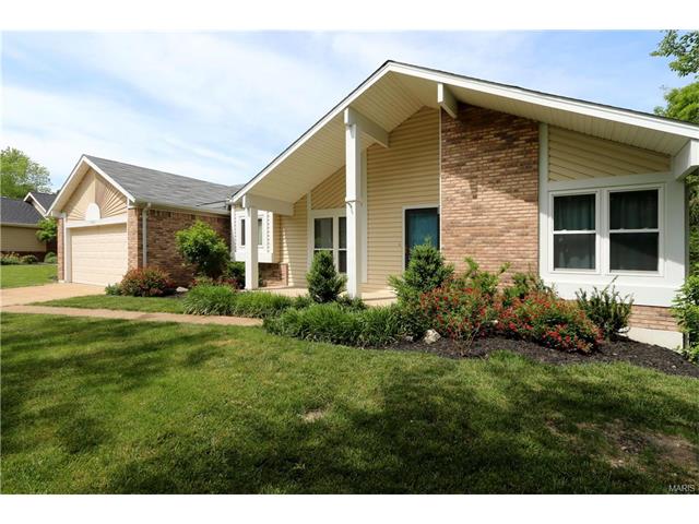 For Sale: 16463 Fullerton Meadows Dr Ballwin, MO 63011
