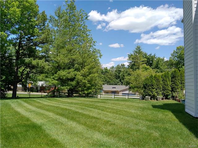 For Sale: 1607 Strecker Pnes Ballwin, MO 63011