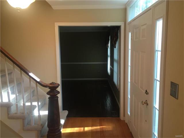 2350 Sportsmen Hl Chesterfield, MO 63017