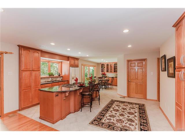 15431 Pickett Ct
