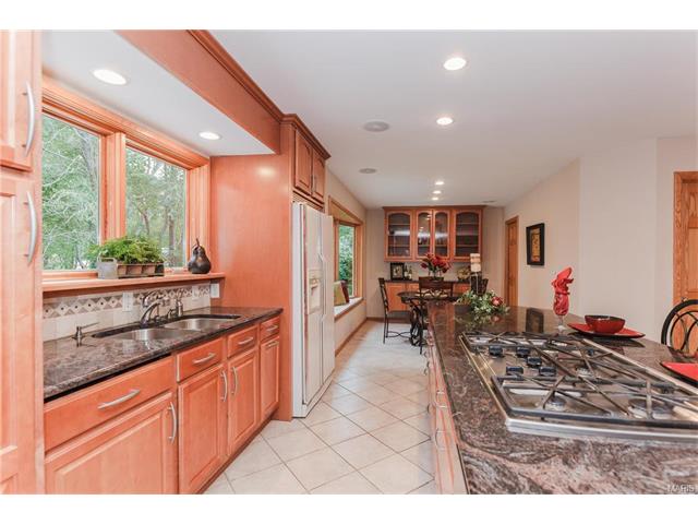 15431 Pickett Ct