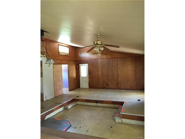 For Sale: 14109 Spring Dr De Soto, MO 63020