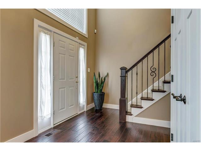 For Sale: 511 Westonridge Ballwin, MO 63021