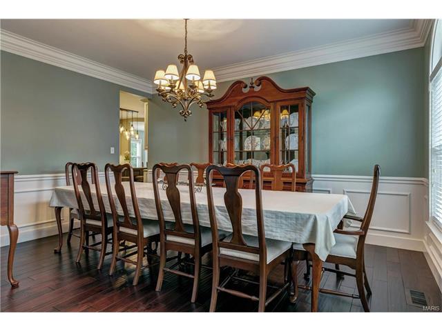 For Sale: 511 Westonridge Ballwin, MO 63021