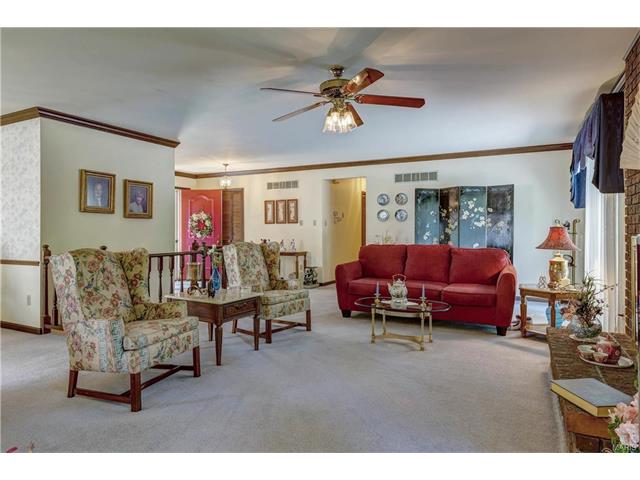 For Sale: 1843 Winegard Dr Ballwin, MO 63021