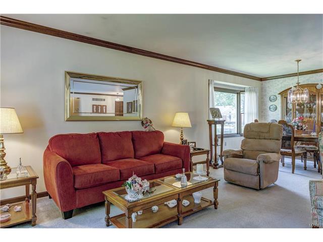 For Sale: 1843 Winegard Dr Ballwin, MO 63021