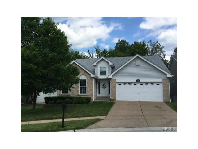 1521 Berry Leaf Ct Ballwin, MO 63021