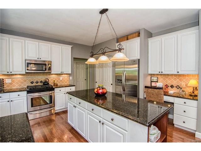 1640 Spring Chase, Fenton MO 63026