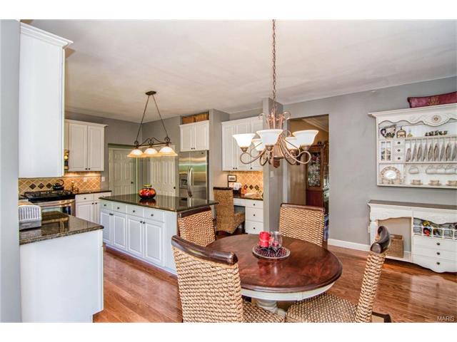 1640 Spring Chase, Fenton MO 63026