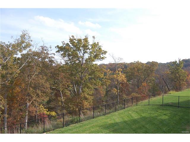 812 Konert Hill Dr