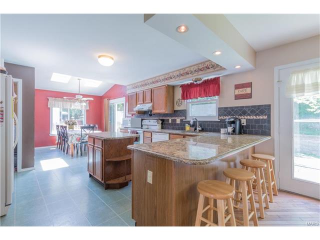 For Sale: 65 Moselle Ct Florissant, MO 63031