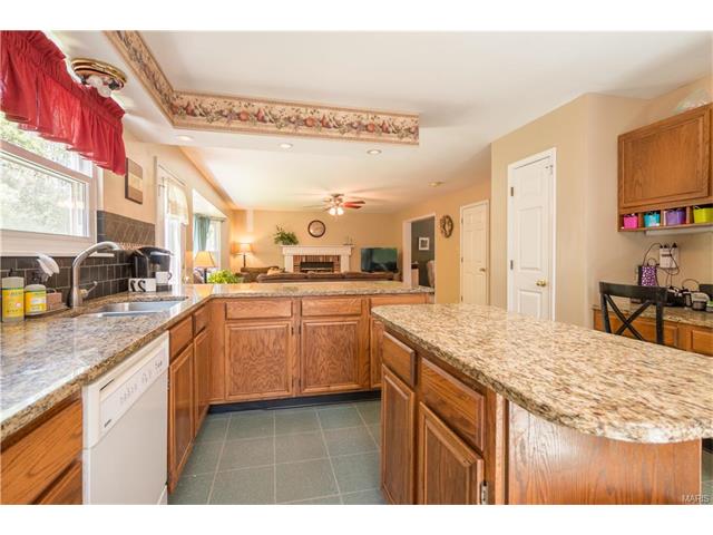 For Sale: 65 Moselle Ct Florissant, MO 63031