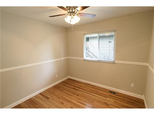 For Sale: 3040 Matlock Florissant, MO 63031