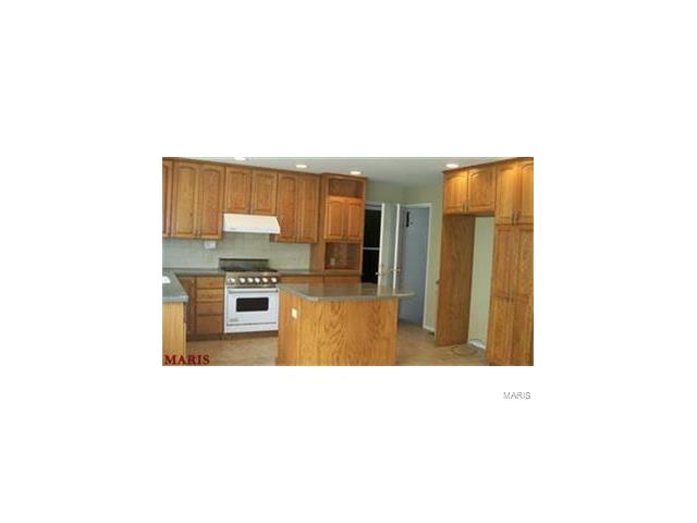 2975 Churchill