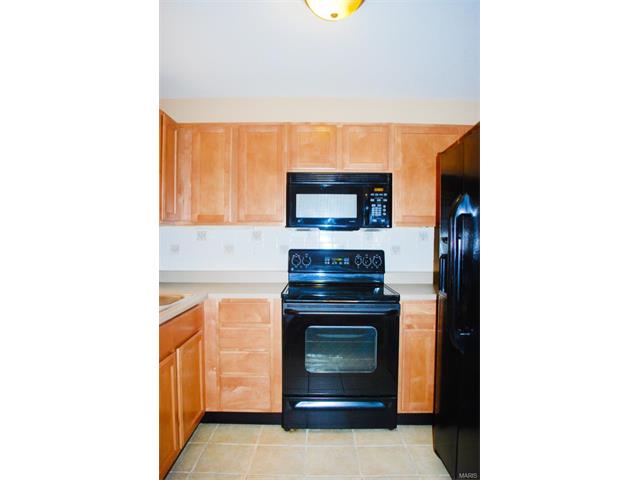 For Sale: 10 Jost Villa Dr Florissant, MO 63034
