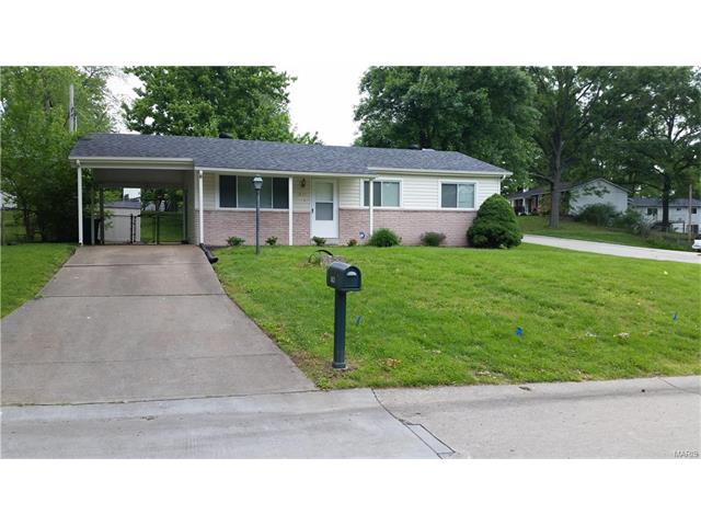 1821 Schulte Hl Maryland Heights, MO 63043