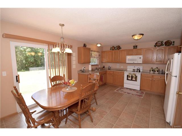 For Sale: 120 Ezekiel Ct Hillsboro, MO 63050