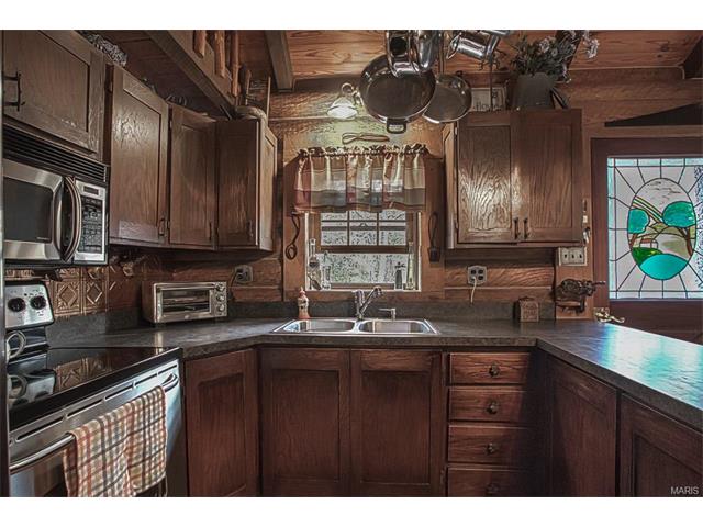 6852 Timberline Dr
