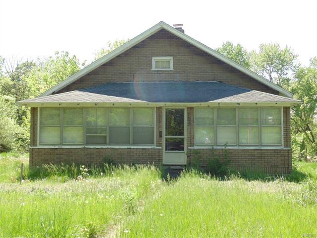 703 Mill Hill Rd Saint Clair, MO 63077
