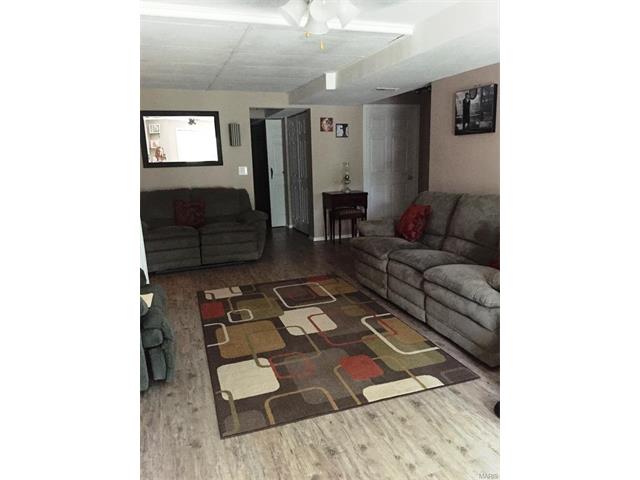 For Sale: 204 Wrenwood Saint Clair, MO 63077