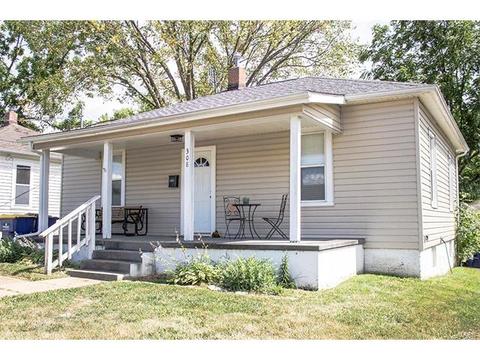 624 N Service Rd