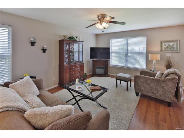 1288 Big Bend Crossing Dr, Valley Park MO 63088