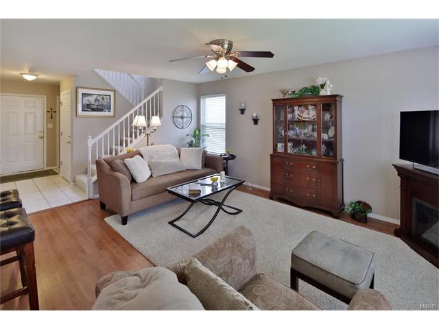1288 Big Bend Crossing Dr, Valley Park MO 63088