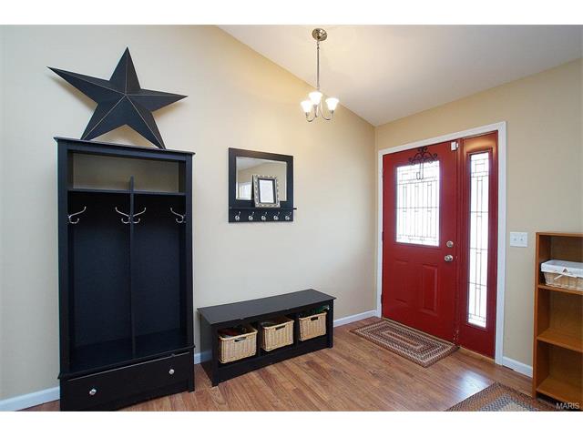 924 Bridgeview Ct