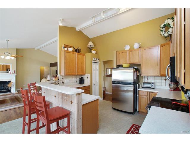 924 Bridgeview Ct