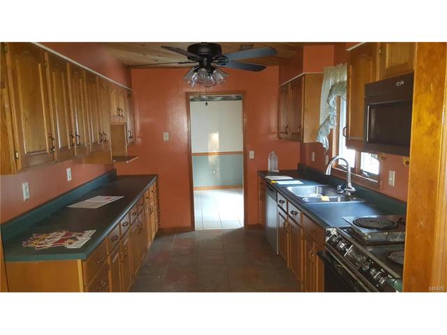 236 E Villa Ridge Rd