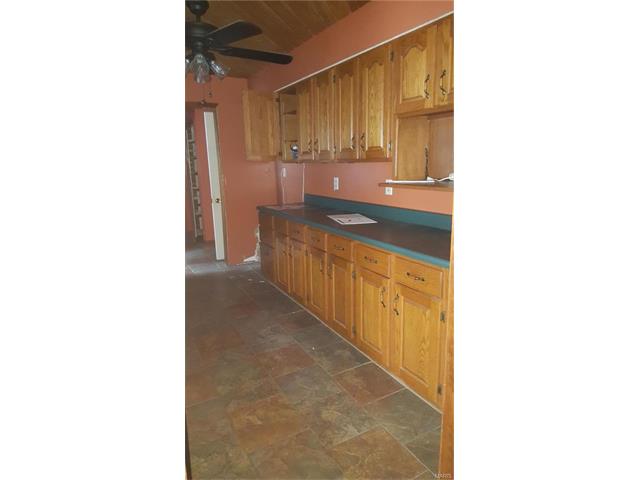 236 E Villa Ridge Rd