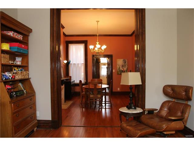 For Sale: 1834 Victor Saint Louis, MO 63104