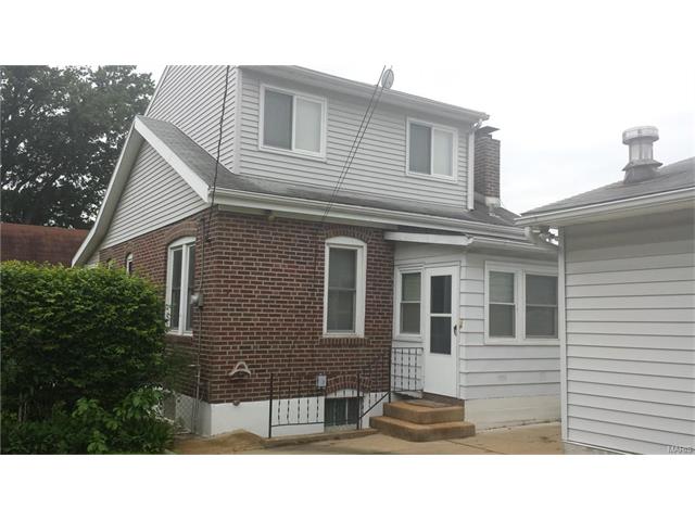 5417 Sunshine Dr, Saint Louis MO 63109