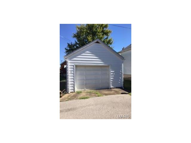 2023 Macklind Ave