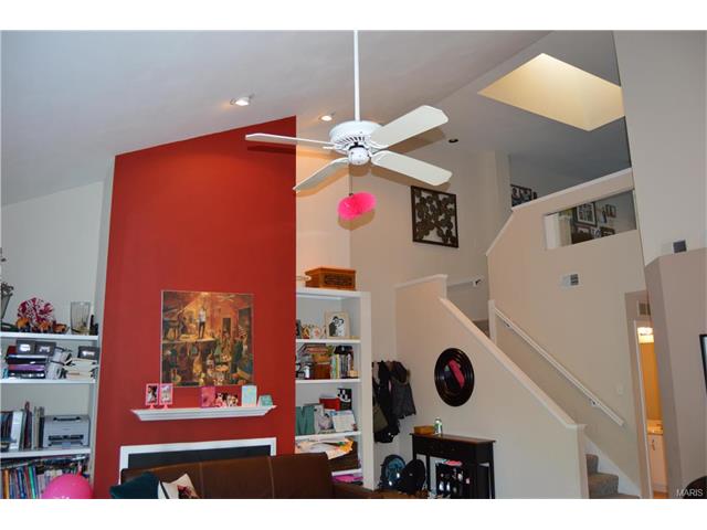 For Sale: 5600 Waterman Blvd #APT 4 Saint Louis, MO 63112