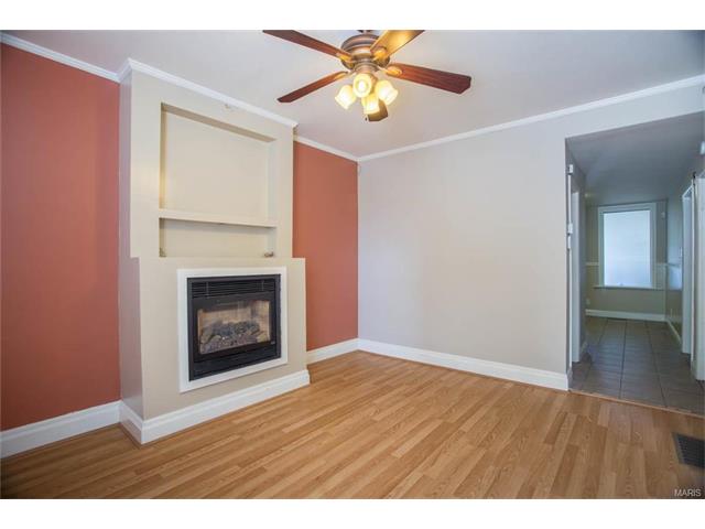 For Sale: 4757 Rosa Ave Saint Louis, MO 63116
