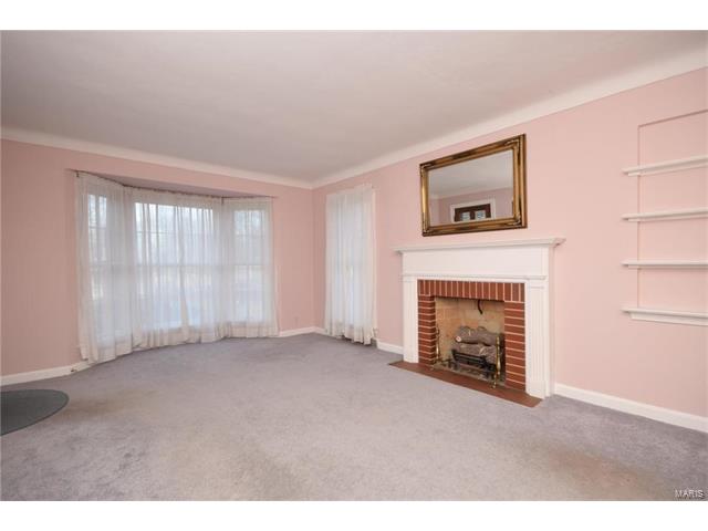 236 W Glendale Ave