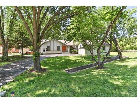 8710 General Grant Ln