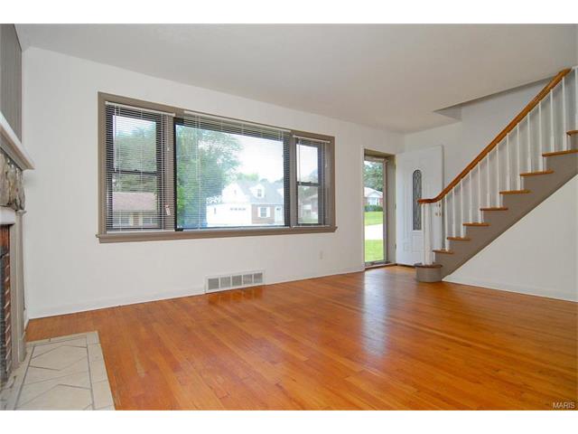 4514 Nelson