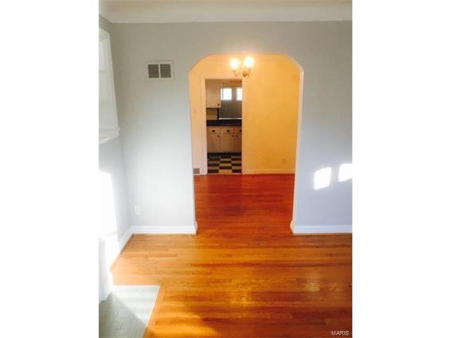 461 Julian Pl