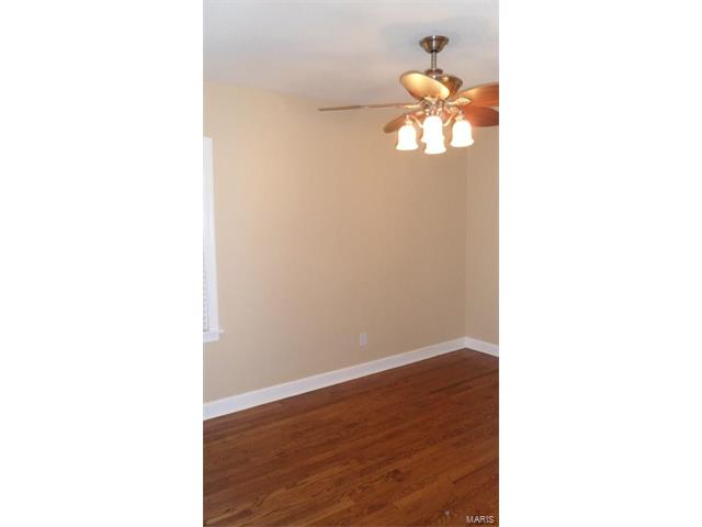 18 Winnetka Ln