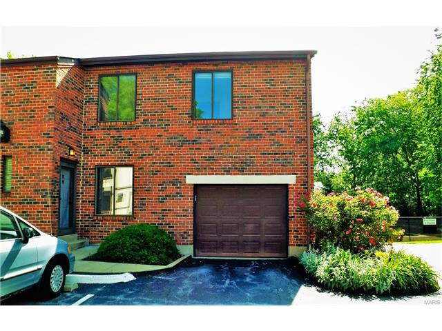 321 Barrington Sq #APT H, Saint Louis MO 63122