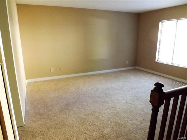 321 Barrington Sq #APT H, Saint Louis MO 63122