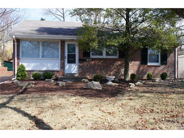832 S Ballas Saint Louis, MO 63122