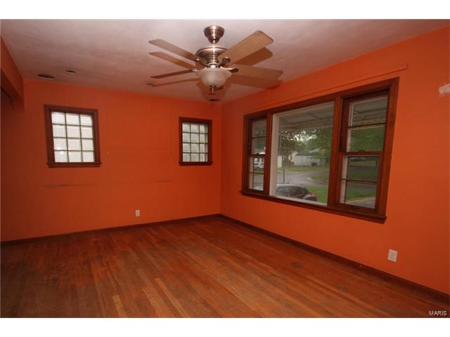 123 W Cartwright Ave