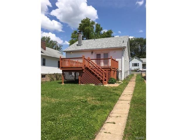 144 W Velma Ave, Saint Louis MO 63125