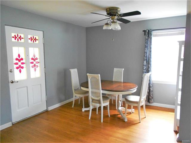 For Sale: 2107 Kaske Dr Saint Louis, MO 63125