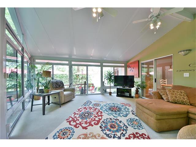 For Sale: 655 Sedan Park Ct Saint Louis, MO 63125