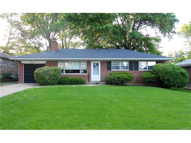For Sale: 9711 Greenview Dr Saint Louis, MO 63126