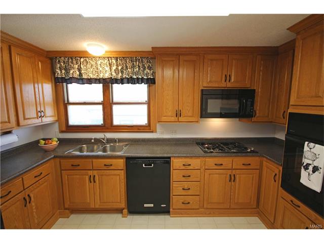 4947 Kerth Rd